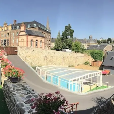 Hébergement de vacances Beautiful Normandy House For 8 With Private Heated Swim-pool -maison Entière Jusqu'a 8 Couchages Avec Piscine Privée Chauffée